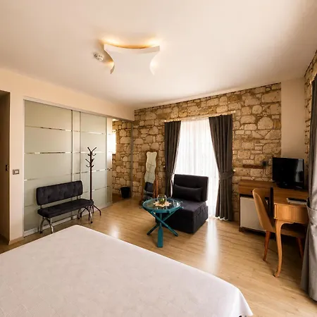 F&g Bed & Breakfast