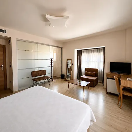 F&g Bed & Breakfast 4*