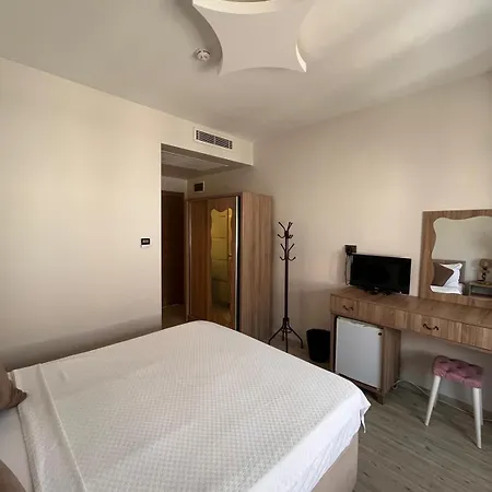 F&g 4* Alaçatı
