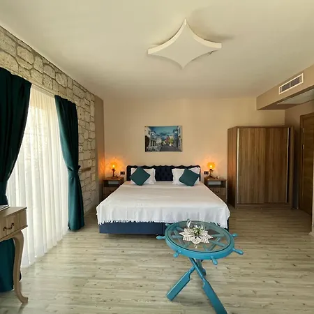 F&g Bed & Breakfast 4*