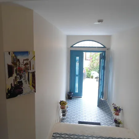 F&g Bed & Breakfast 4*