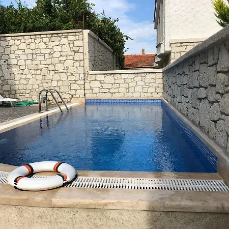 F&g Butik 3* Alaçatı
